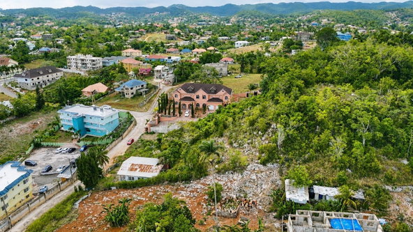 Fourth image of Greenvale Mandeville in Green Vale, Manchester, Jamaica - property is For Sale
