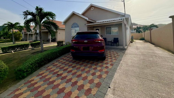 Ninth image of Block d Caymanas Country Club Est in Caymanas Estates, St. Catherine, Jamaica - property is For Rent