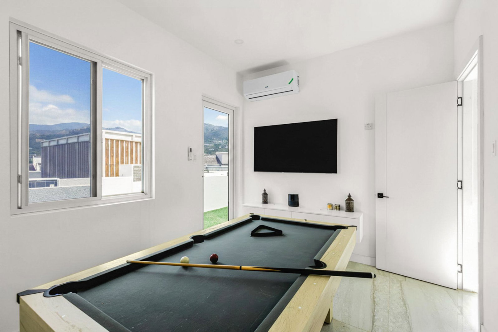 Ninth image of 401-29 Salisbury Avenue in Kingston 6, St. Andrew, Jamaica - property is For Sale