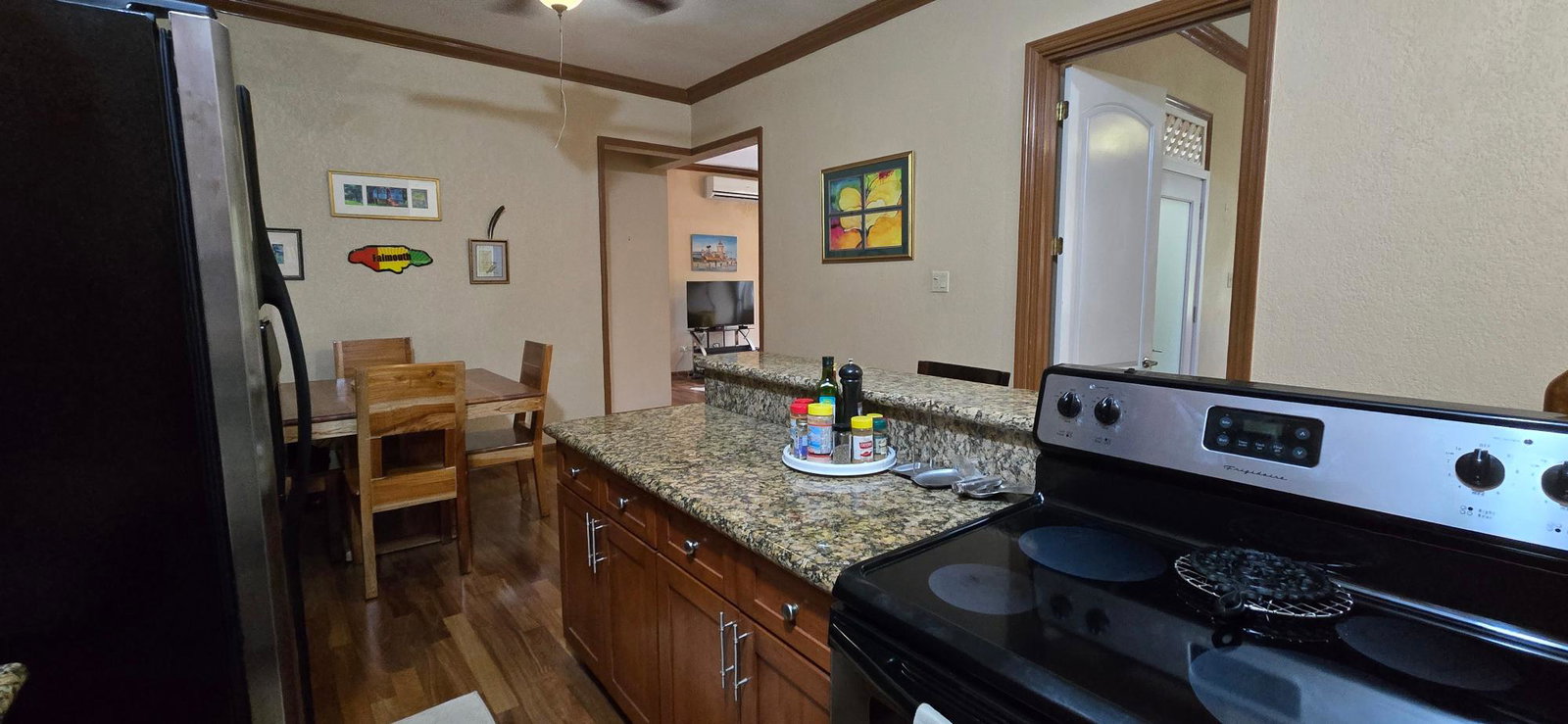 Twelfth image of 25 Liguanea Avenue in Kingston 6, St. Andrew, Jamaica - property is For Sale