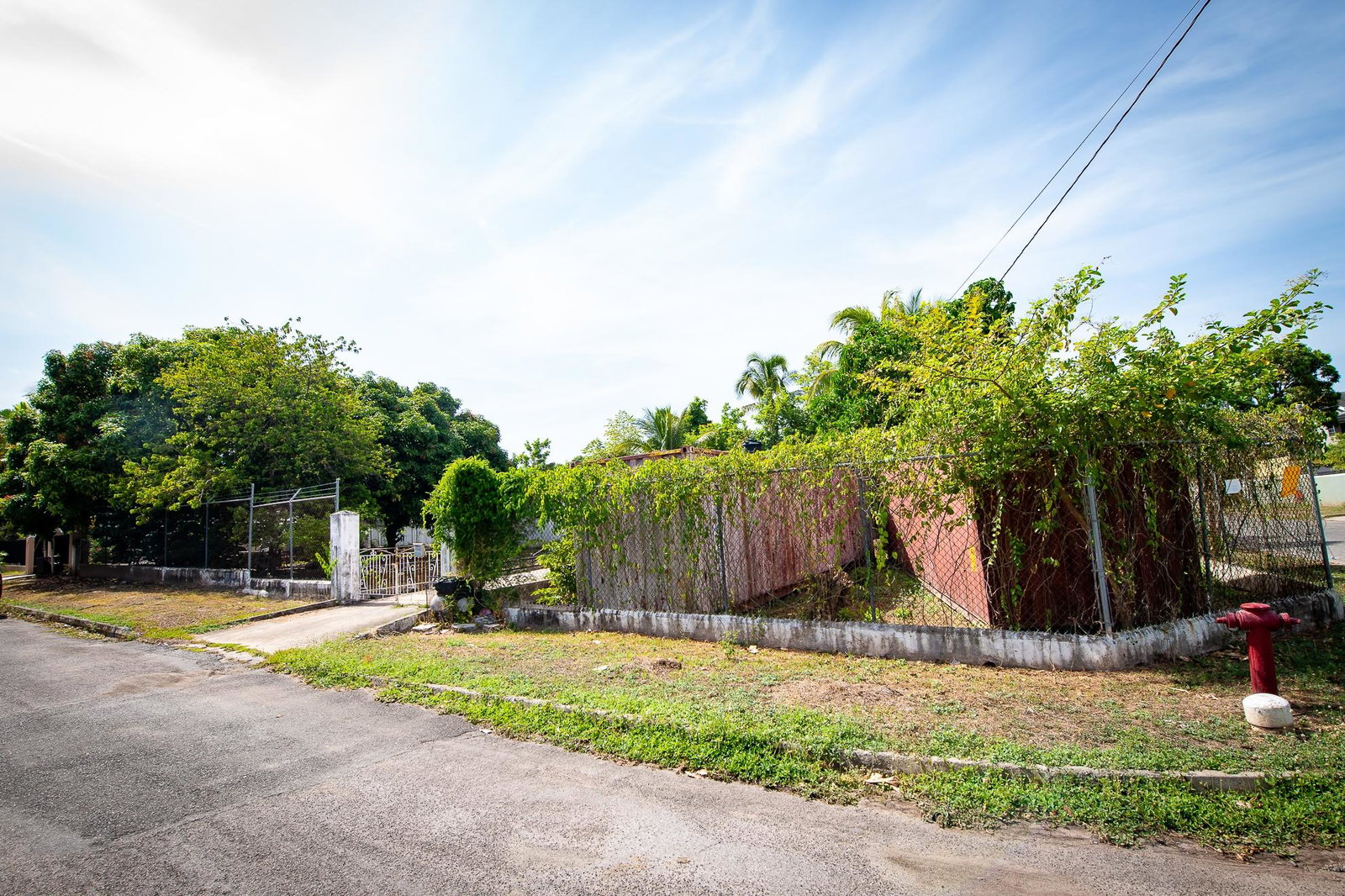 Eighth image of 17 Coolshade Avenue, Havenda in Kingston 19, St. Andrew, Jamaica - property is For Sale