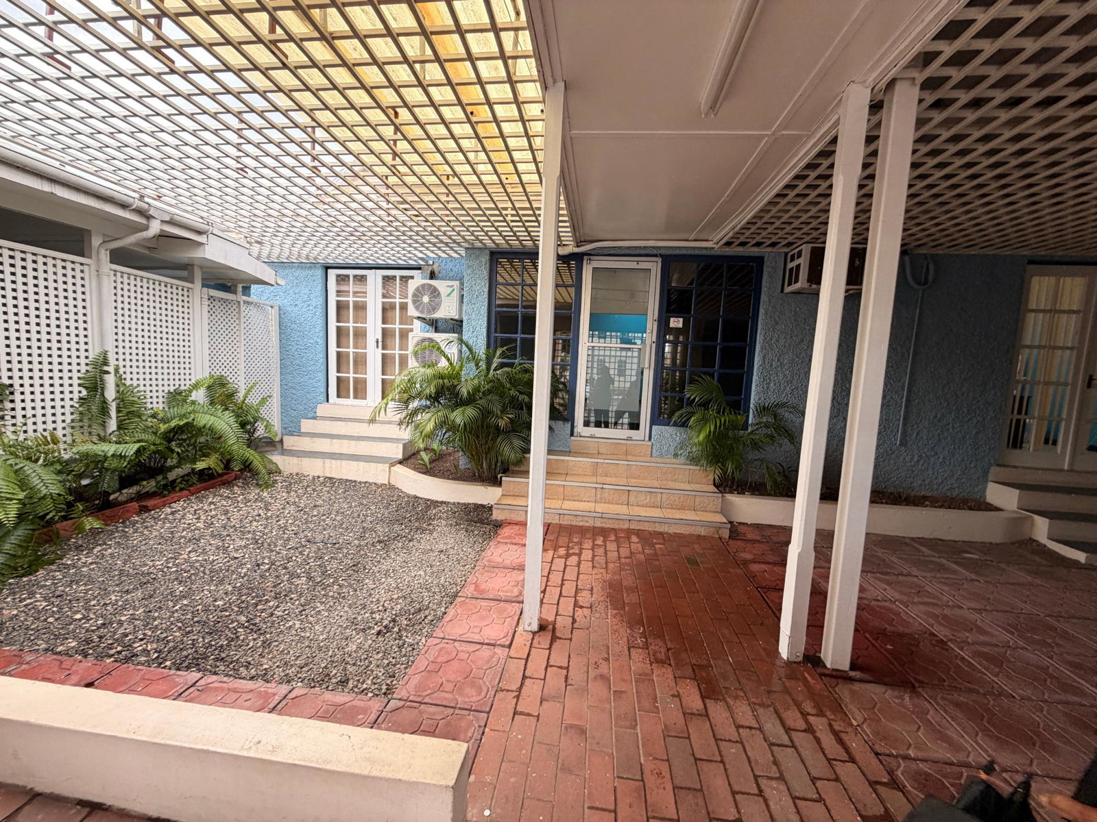 Ninth image of 17 Ruthven Road, Block 2-unit c in Kingston 10, St. Andrew, Jamaica - property is For Rent