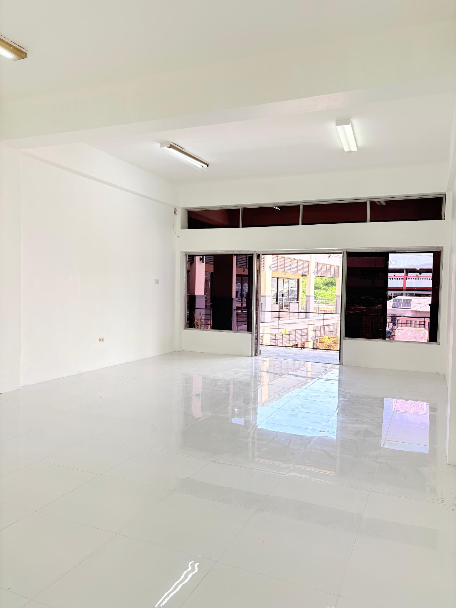 Eighth image of 15-17 Red Hills Road in Kingston 19, St. Andrew, Jamaica - property is For Rent