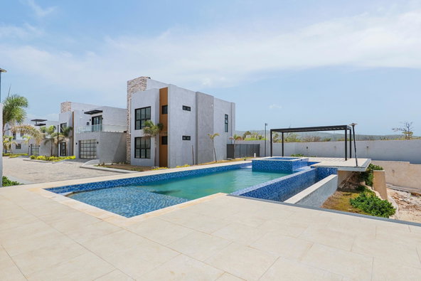 Twenty-Eighth image of Penthse 4- Queen's Crescent dr in Discovery Bay, St. Ann, Jamaica - property is For Sale