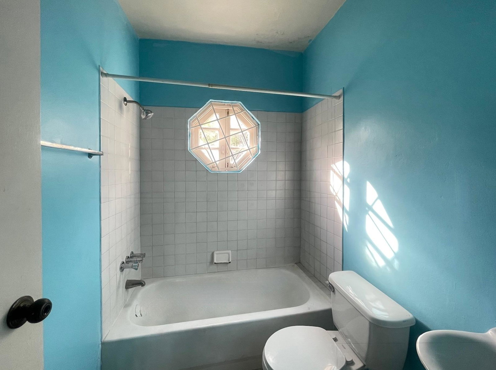 Tenth image of 16a North Michigan Avenue in Kingston 19, St. Andrew, Jamaica - property is For Rent