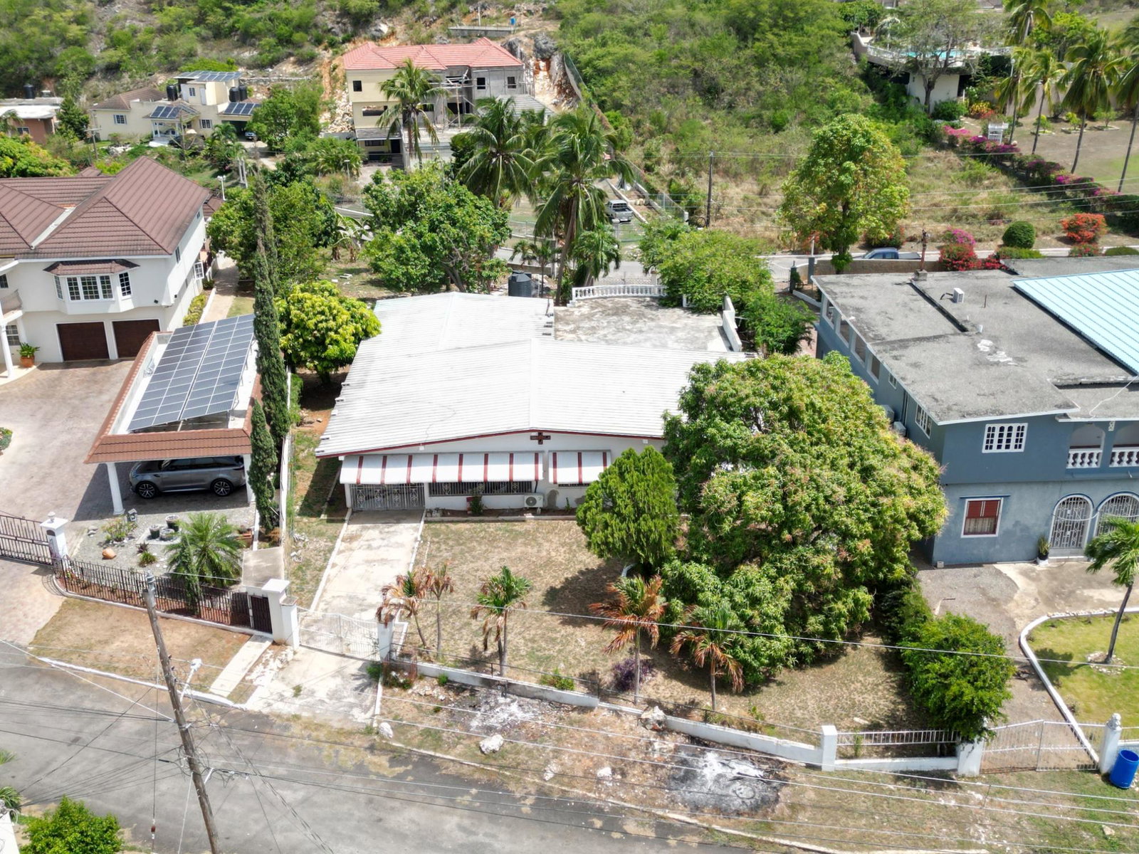 Seventh image of 57 Twickenham Ave in St. Jago Heights, St. Catherine, Jamaica - property is For Sale