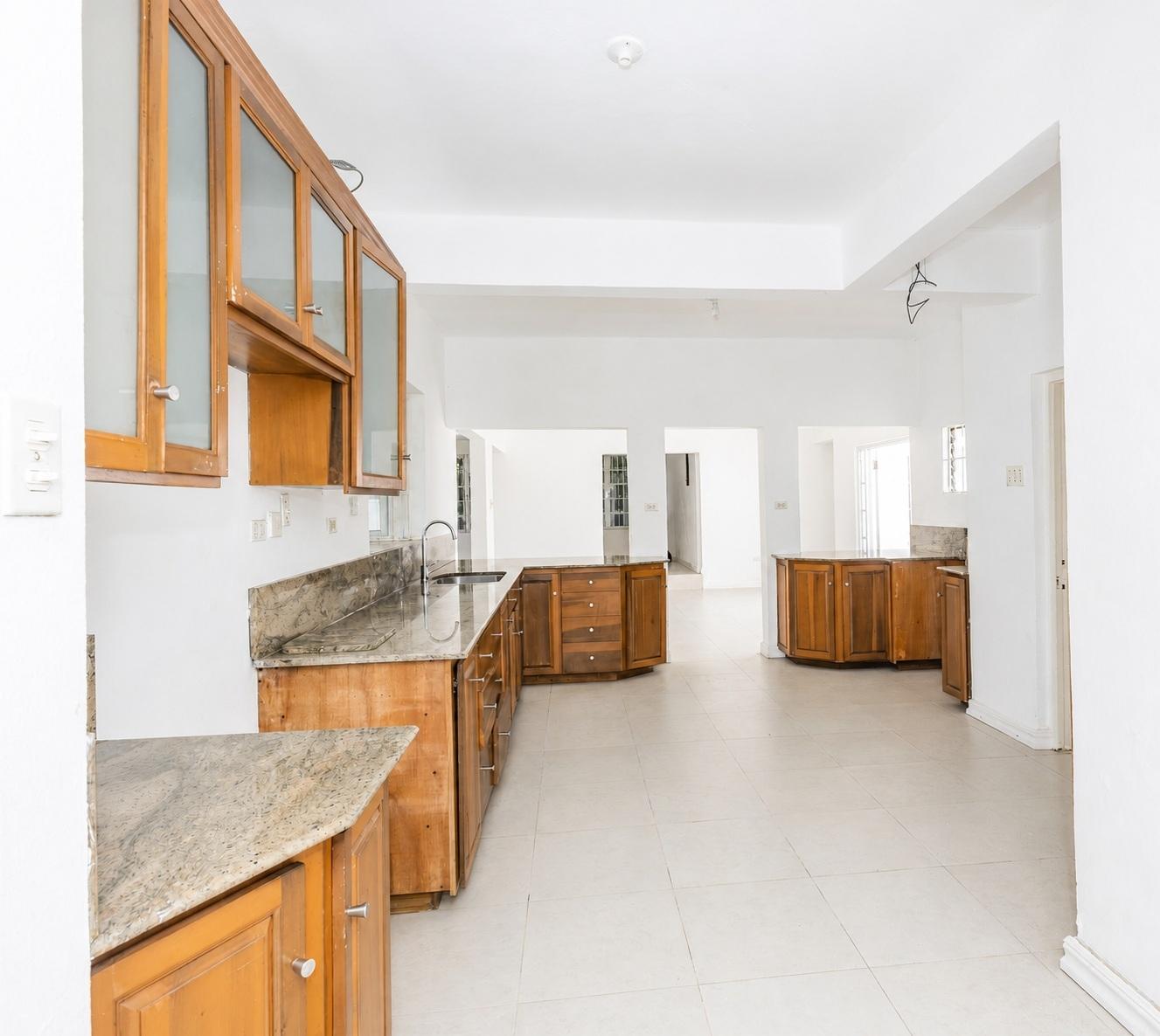 Tenth image of 3a Canberra Crescent in Kingston 6, St. Andrew, Jamaica - property is For Rent