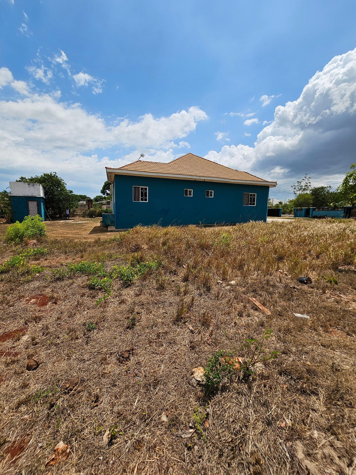 Fifth image of 104 Farm Road in LITITZ, Manchester, Jamaica - property is For Sale