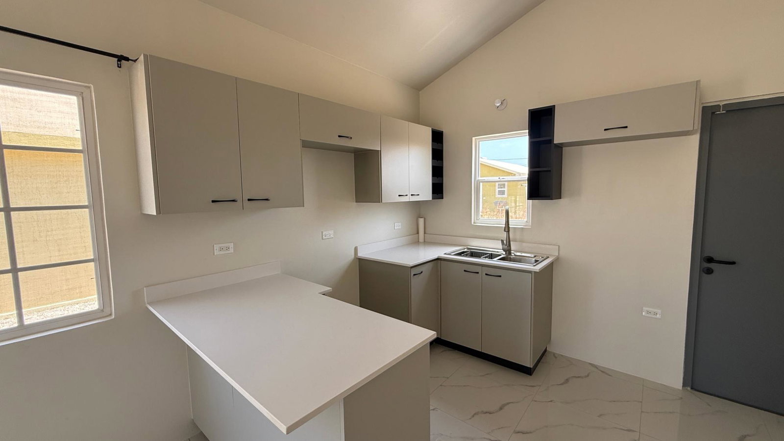 Sixteenth image of 1310 Phoenix Park Village 2 ph in Phoenix Park, St. Catherine, Jamaica - property is For Rent