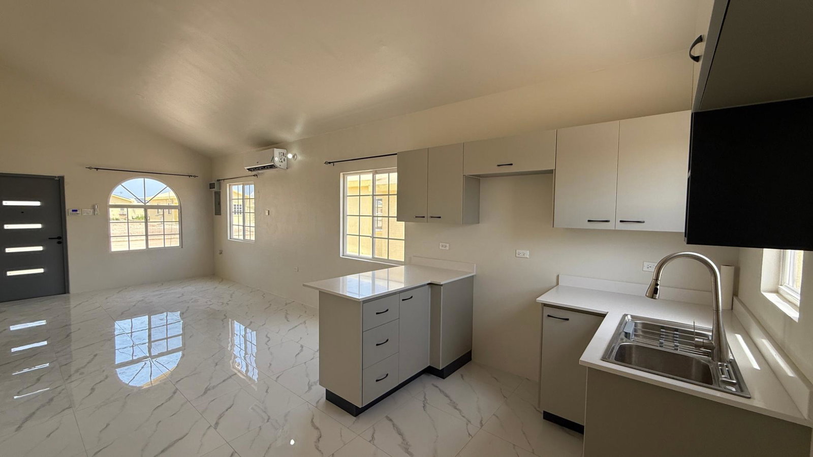 Seventeenth image of 1310 Phoenix Park Village 2 ph in Phoenix Park, St. Catherine, Jamaica - property is For Rent