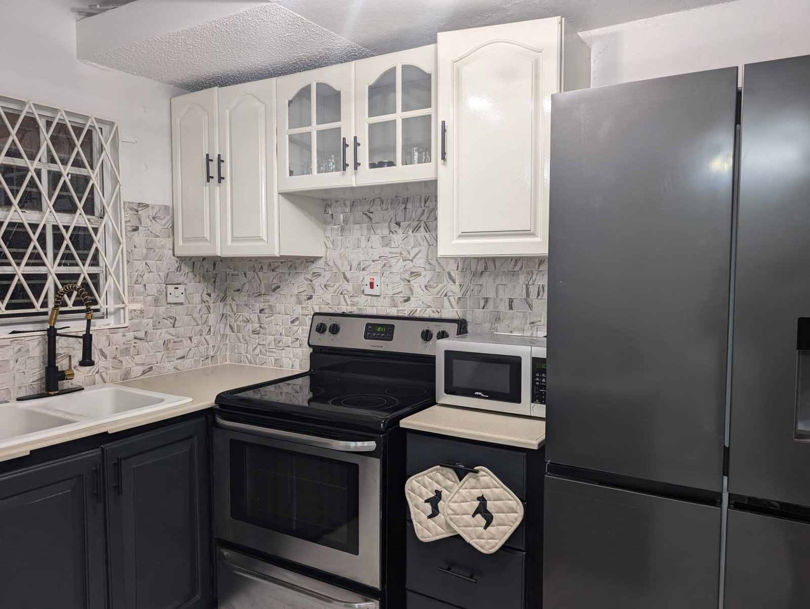 Eleventh image of 14 Surbiton Avenue in Kingston 10, St. Andrew, Jamaica - property is For Sale