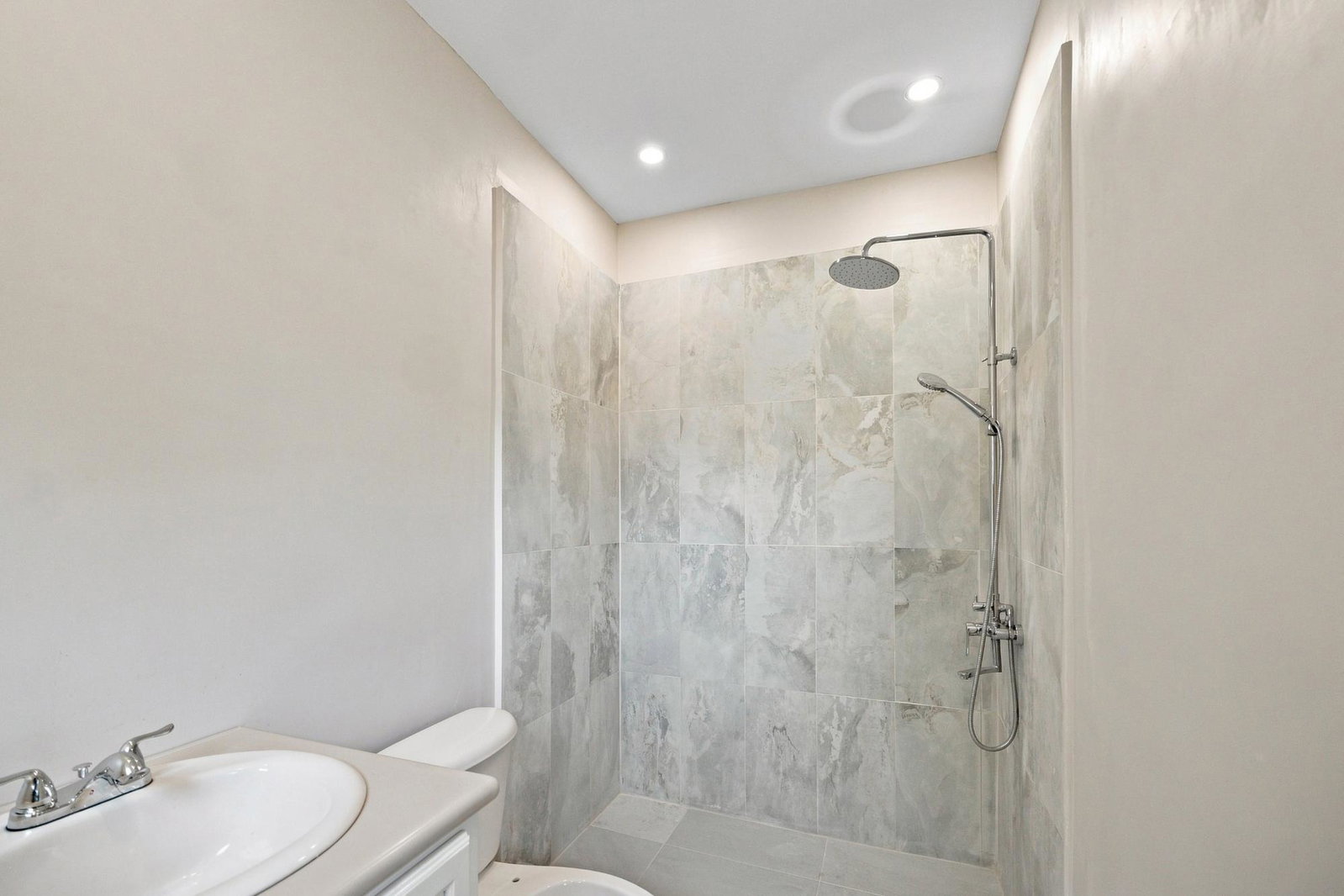 Eleventh image of A10-11a East Avenue, Kingston 8 in Kingston 8, St. Andrew, Jamaica - property is For Sale