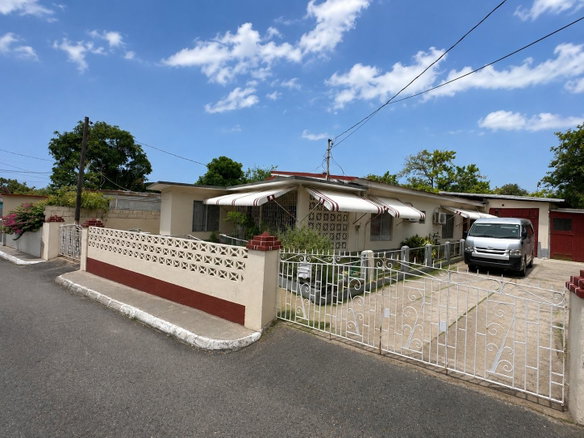 First image of 2b Slipdock Road in Kingston 2, Kingston, Jamaica - property is For Sale