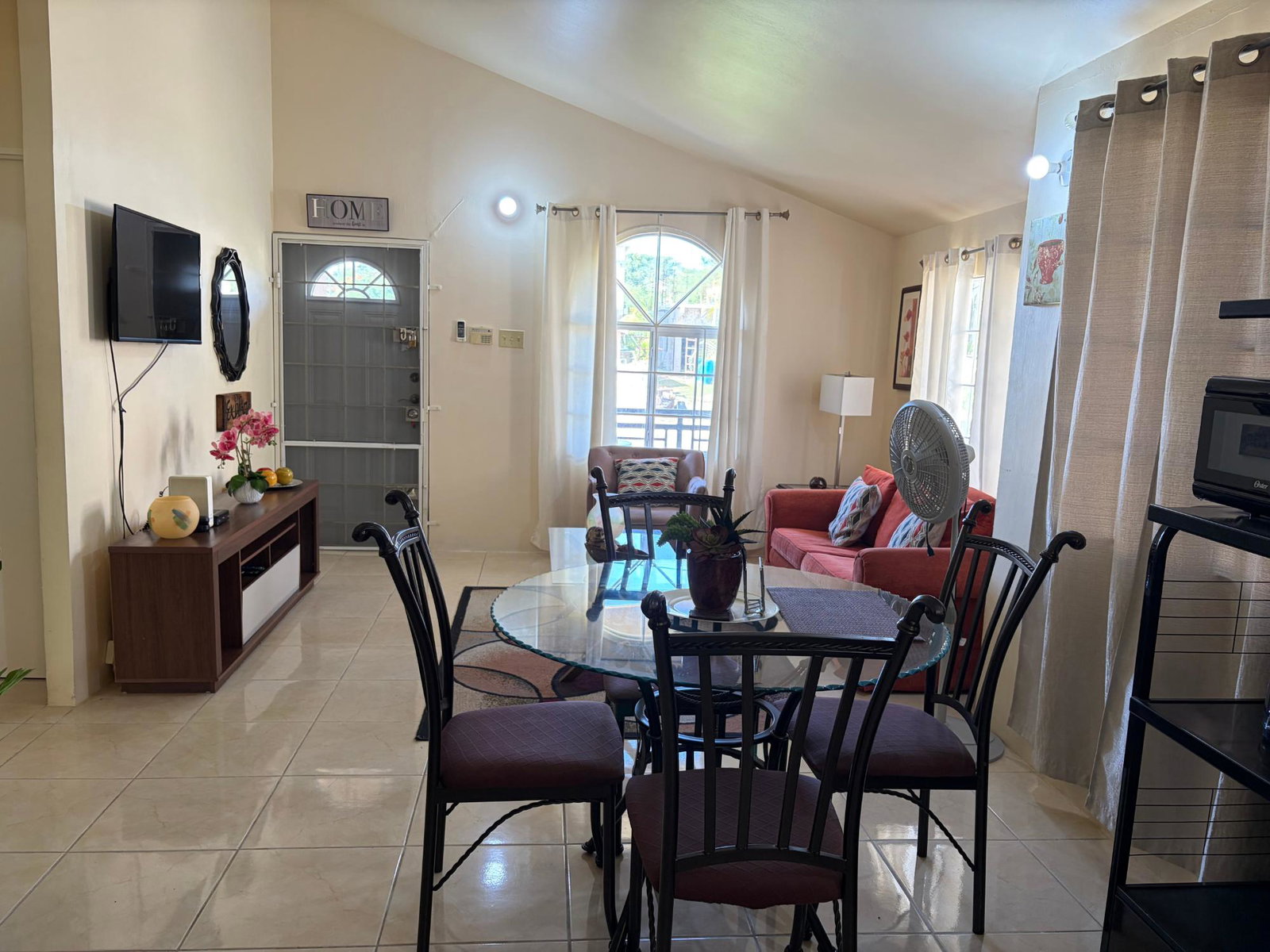 Ninth image of 567 Montego West Village in Montego Bay, St. James, Jamaica - property is For Rent