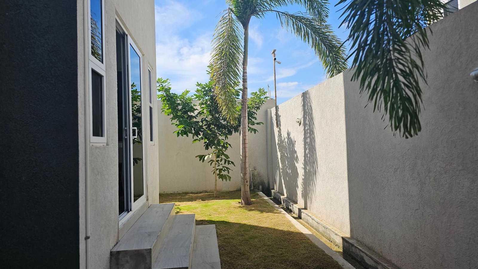 Twenty-First image of 7 Halifax Avenue, Kingston in Kingston 6, St. Andrew, Jamaica - property is For Rent