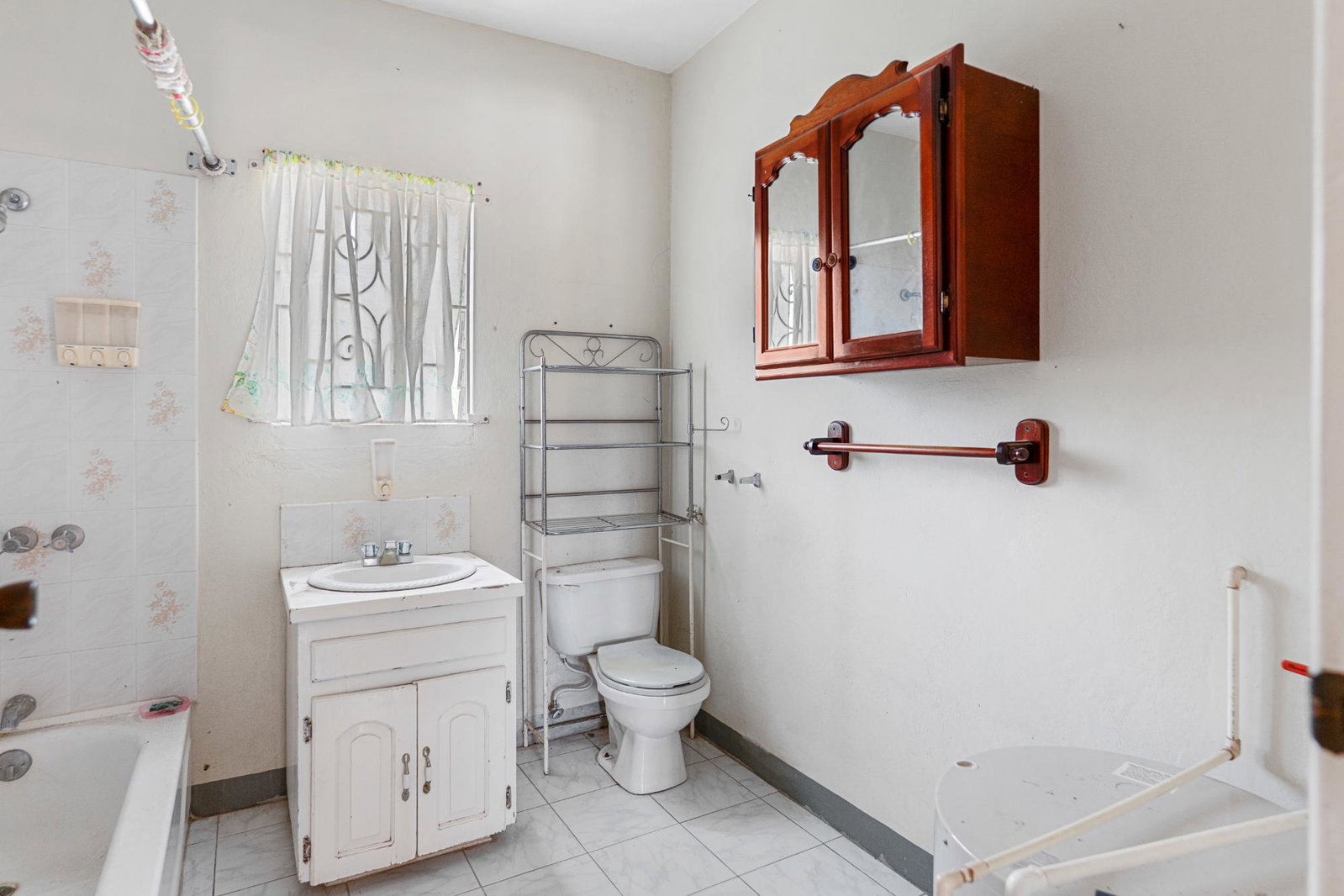 Ninth image of Clarks Town, Trelawny in Clarks Town, Trelawny, Jamaica - property is For Sale