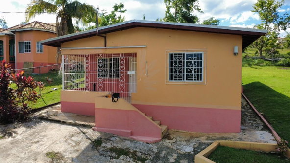 Fifth image of Burnt Ground, Santa Cruz in Burnt Ground, St. Elizabeth, Jamaica - property is For Sale