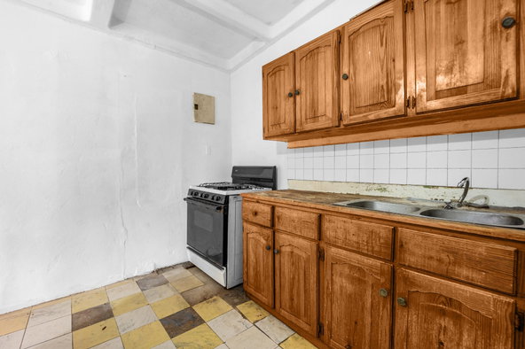 Sixth image of 83 Enfield Avenue in Bridgeport, St. Catherine, Jamaica - property is For Sale