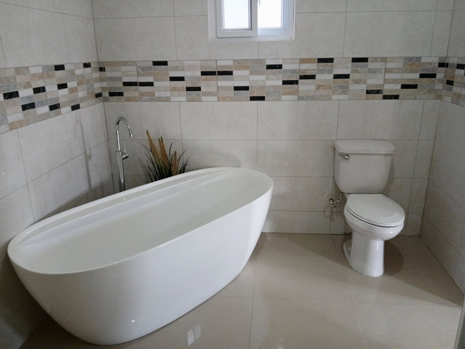 Eleventh image of Apt C4-5a Forest Way in Kingston 19, St. Andrew, Jamaica - property is For Rent