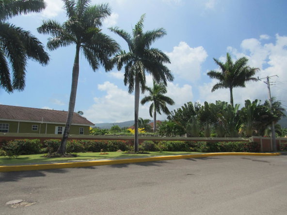 Seventh image of 330 Calabash Boulevard in St. Ann's Bay, St. Ann, Jamaica - property is For Rent