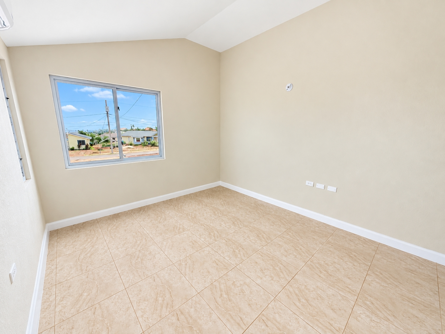 Eighth image of 639- Silversun Boulevard in Innswood, St. Catherine, Jamaica - property is For Rent