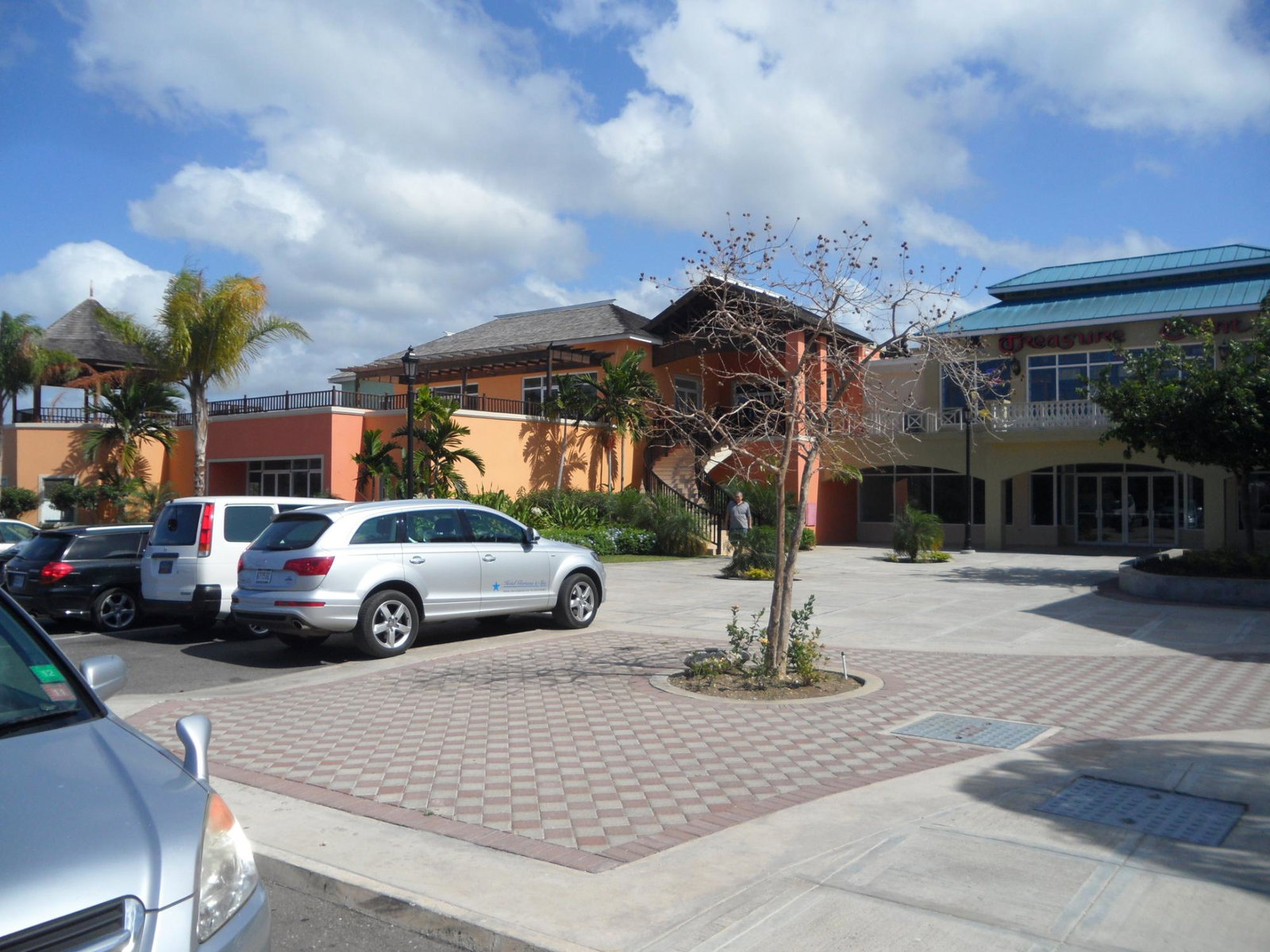 First image of Bu5 & Balc 1091 Morgan Road, Ironsho in Ironshore, St. James, Jamaica - property is For Rent