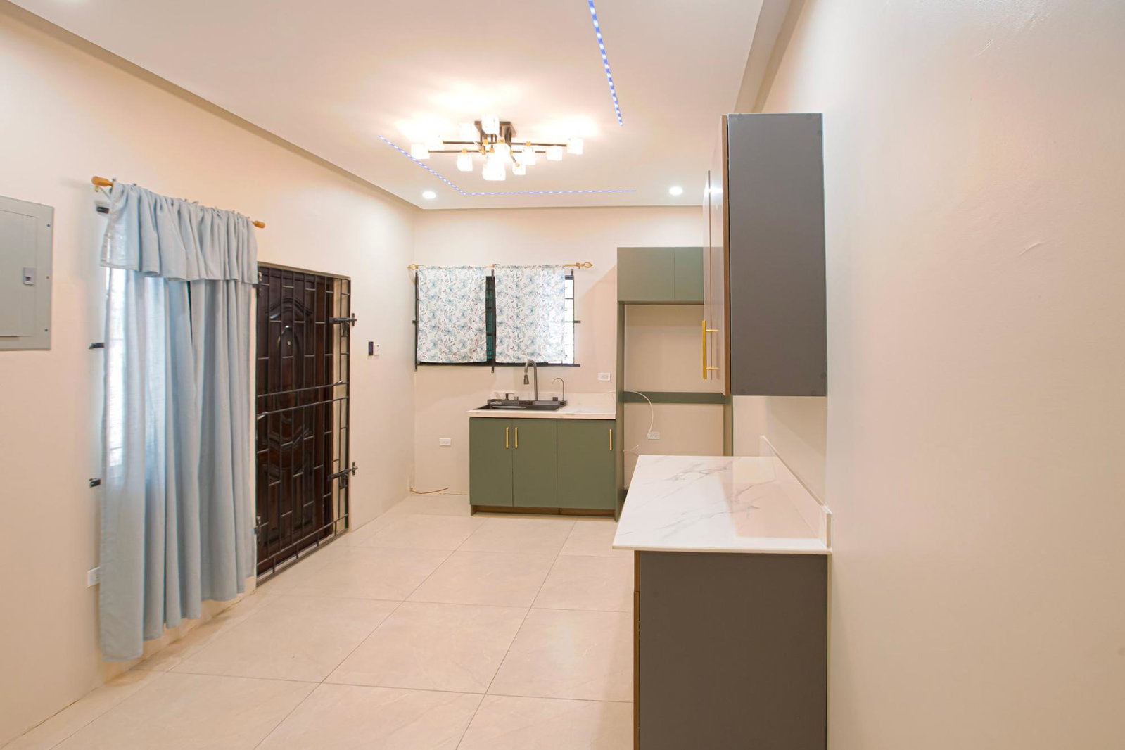 Fourth image of 63 Hillview Terrace in Kingston 19, St. Andrew, Jamaica - property is For Rent