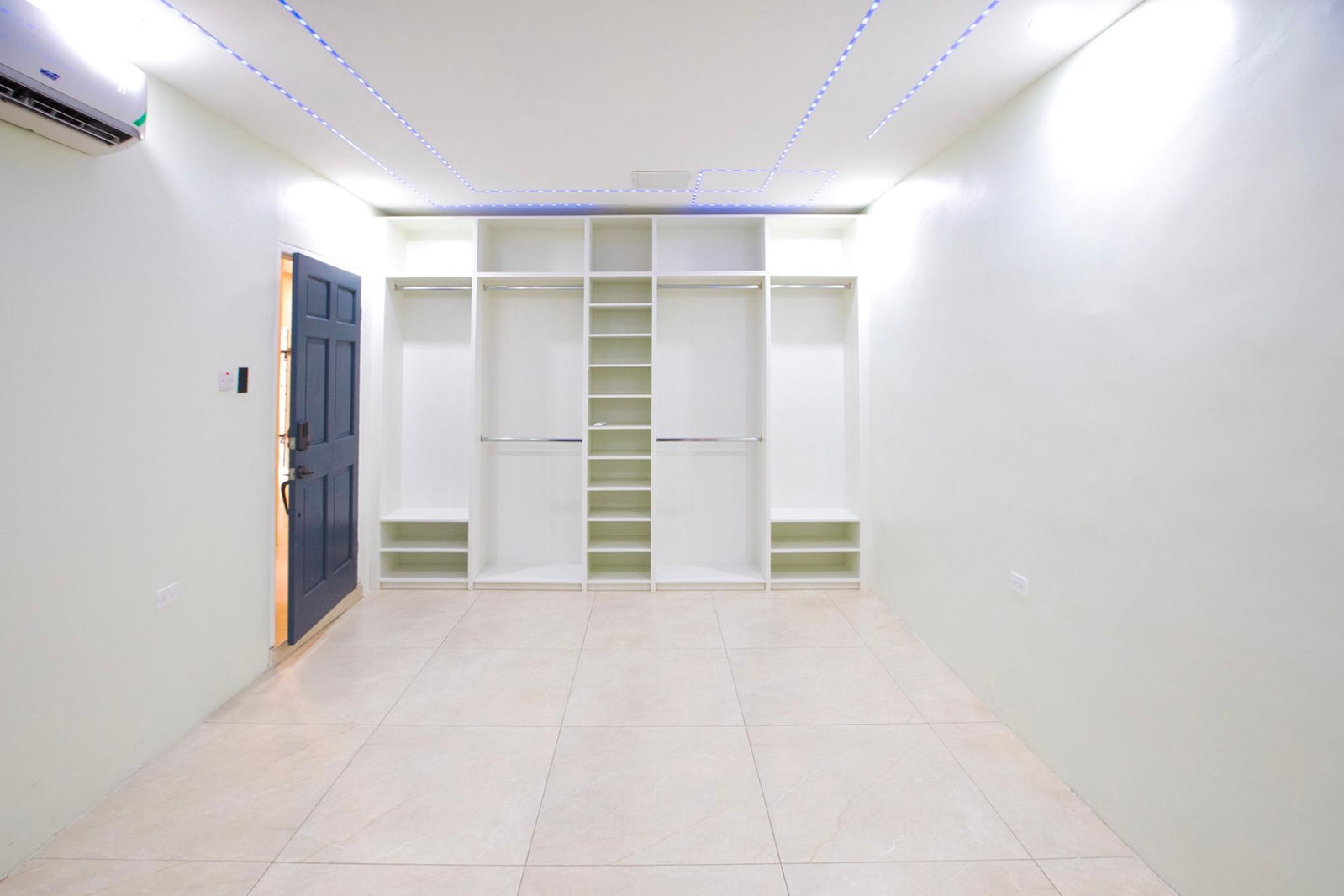 Fifth image of 63 Hillview Terrace in Kingston 19, St. Andrew, Jamaica - property is For Rent