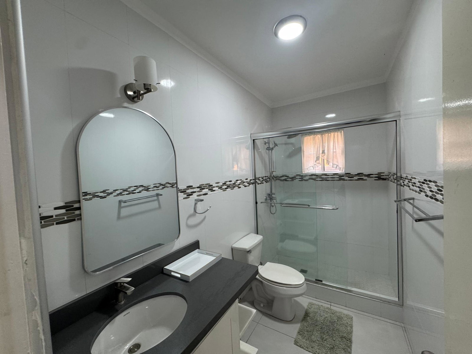 Thirteenth image of 3- Retreat Avenue in Kingston 6, St. Andrew, Jamaica - property is For Rent