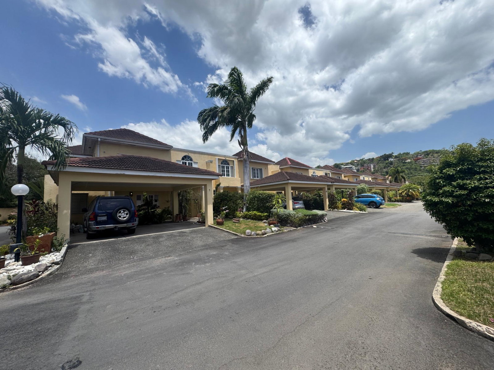 Third image of 3- Retreat Avenue in Kingston 6, St. Andrew, Jamaica - property is For Rent