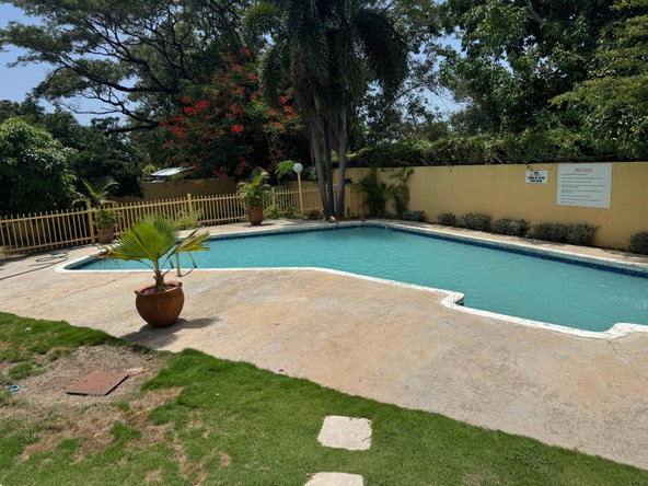 Fourth image of 3- Retreat Avenue in Kingston 6, St. Andrew, Jamaica - property is For Rent