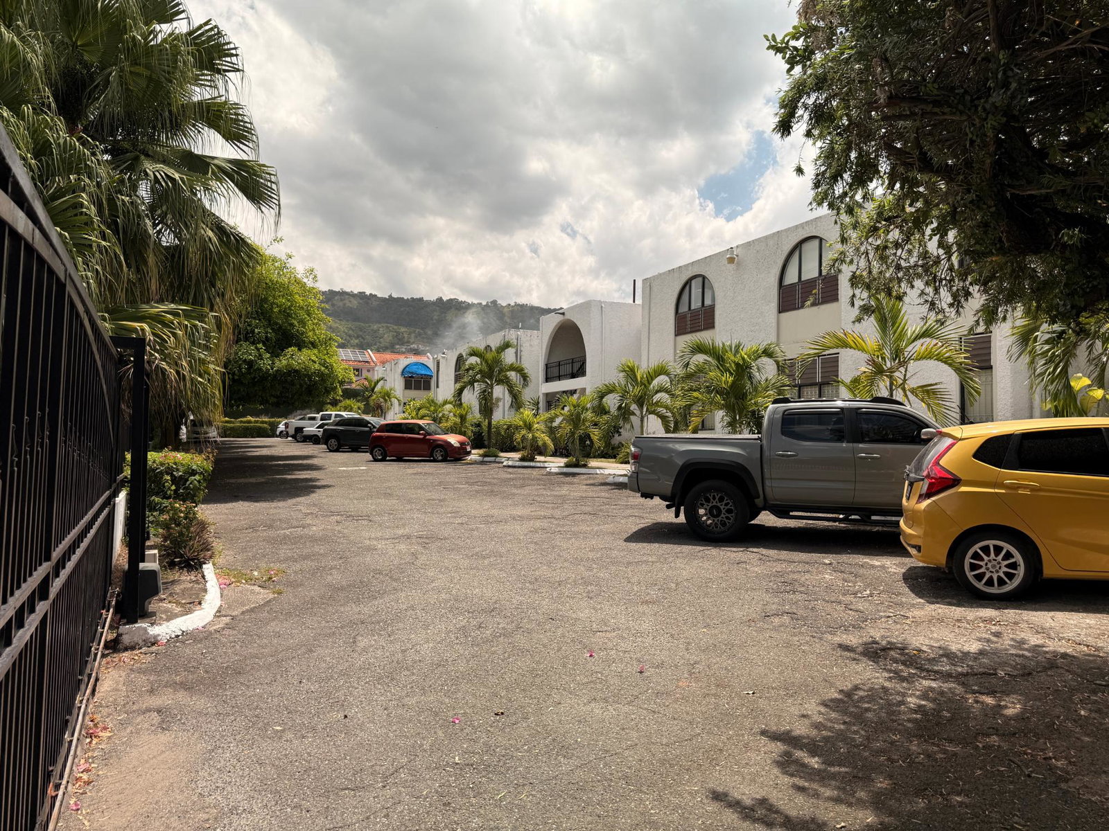 First image of 25-6 Welwyn Avenue in Kingston 6, St. Andrew, Jamaica - property is For Rent