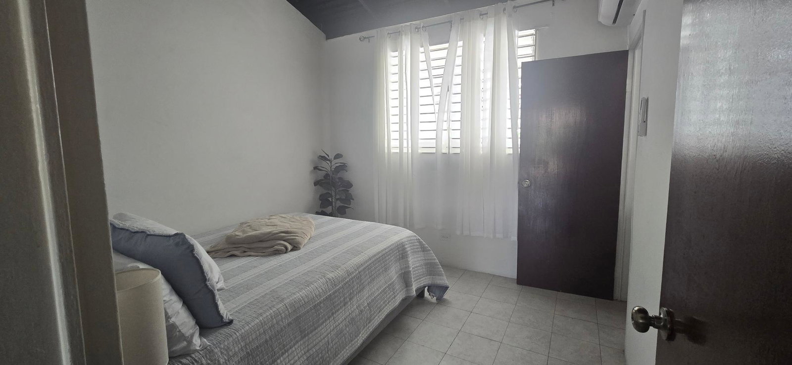 Tenth image of Andrea Close in Kingston 8, St. Andrew, Jamaica - property is For Rent