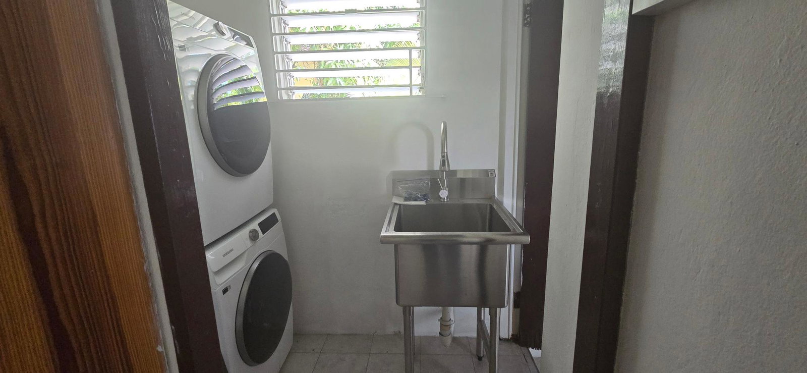 Sixteenth image of Andrea Close in Kingston 8, St. Andrew, Jamaica - property is For Rent