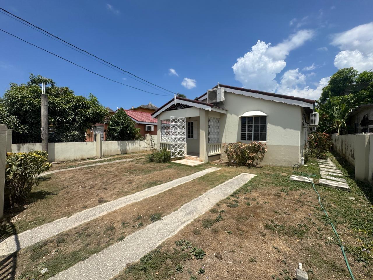 Eighth image of Lot-914 Bogue Village, Montego ba in Bogue Village, St. James, Jamaica - property is For Rent