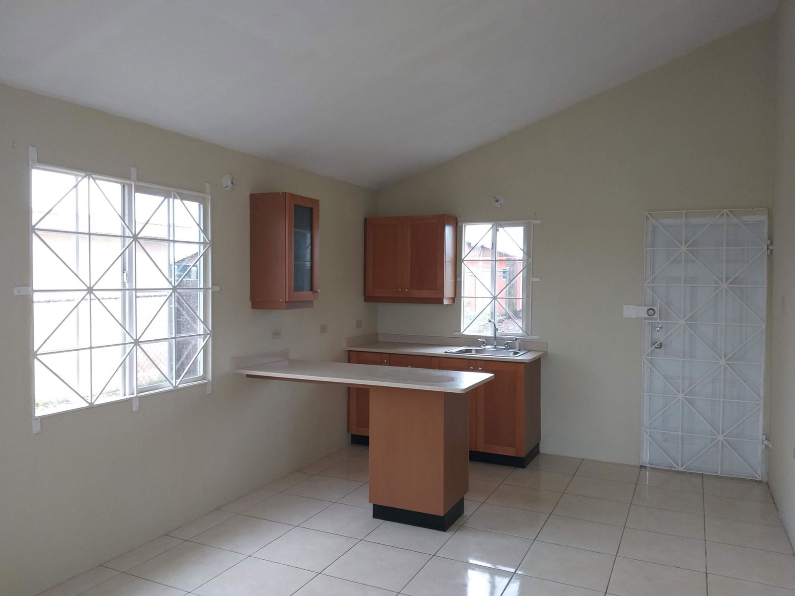 Fourth image of 888- Modelle Crescent in New Harbour Village, St. Catherine, Jamaica - property is For Rent