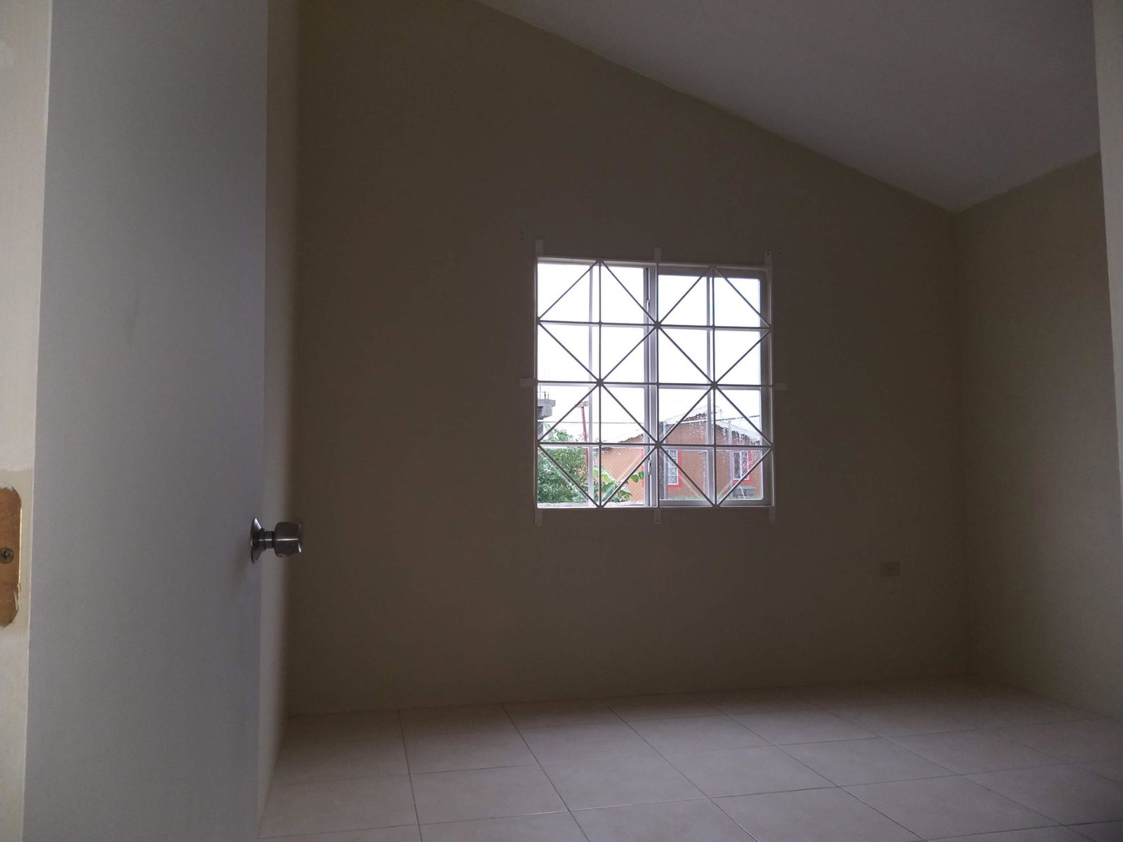 Fifth image of 888- Modelle Crescent in New Harbour Village, St. Catherine, Jamaica - property is For Rent