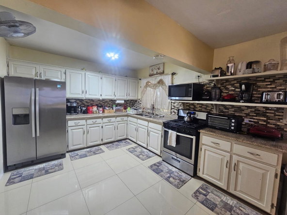 Seventeenth image of 54 Malcolm Drive Bogue Heigh in Bogue, St. James, Jamaica - property is For Rent
