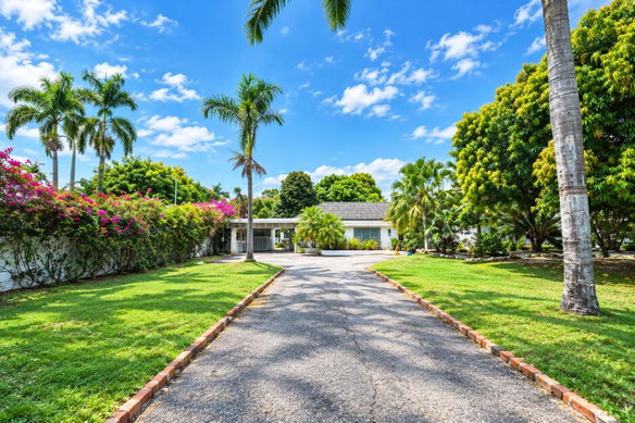 First image of 32 Earls Court in Kingston 6, St. Andrew, Jamaica - property is For Rent