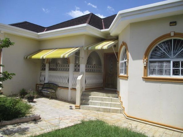 Fifth image of 54 Homestead Way Prov. Acres in Santa Cruz, St. Elizabeth, Jamaica - property is For Sale