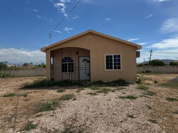 First image of Phoenix Park Village 2 in Phoenix Park, St. Catherine, Jamaica - property is For Rent
