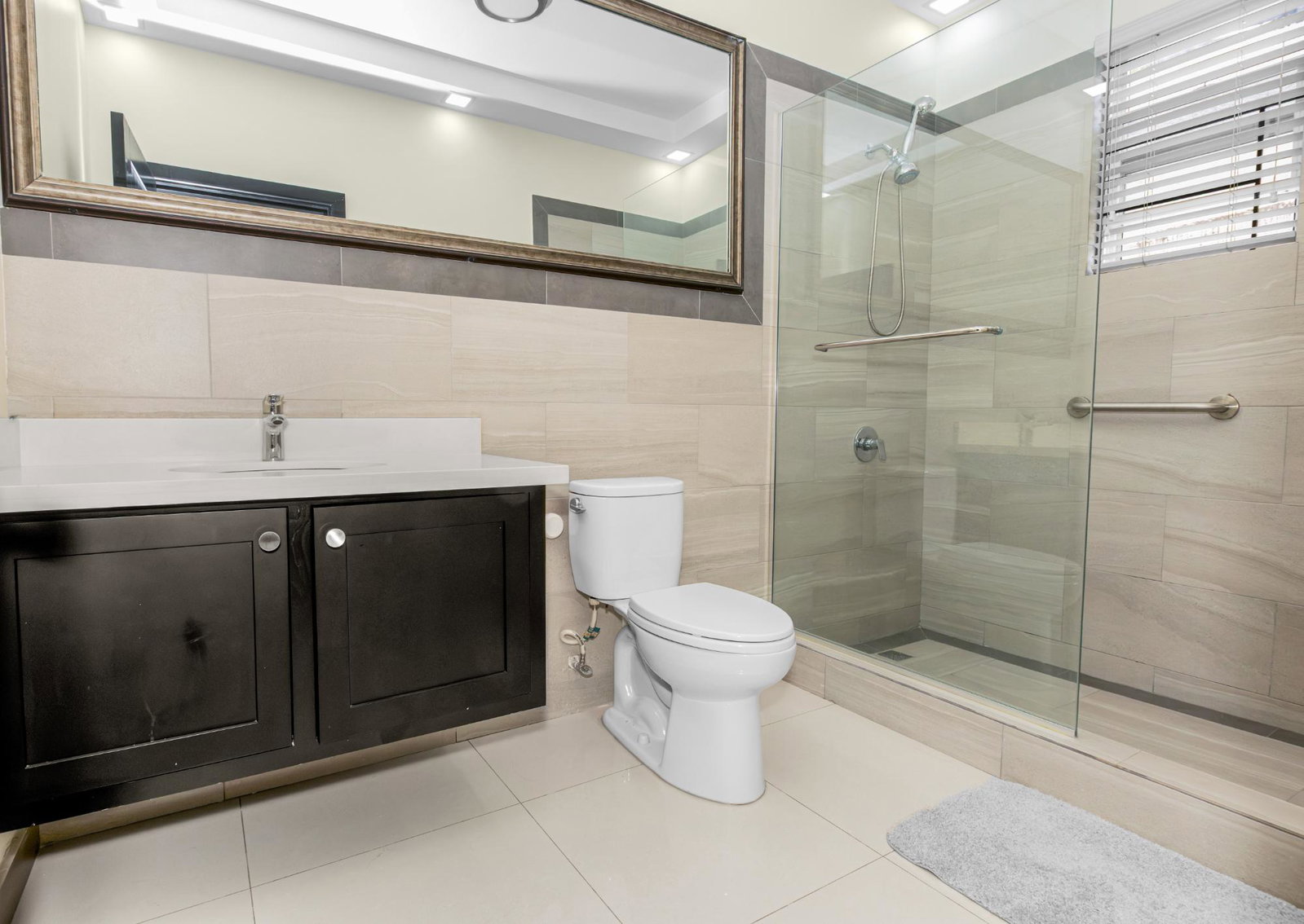 Thirteenth image of 4-7 Degenhardt Close in Kingston 6, St. Andrew, Jamaica - property is For Sale