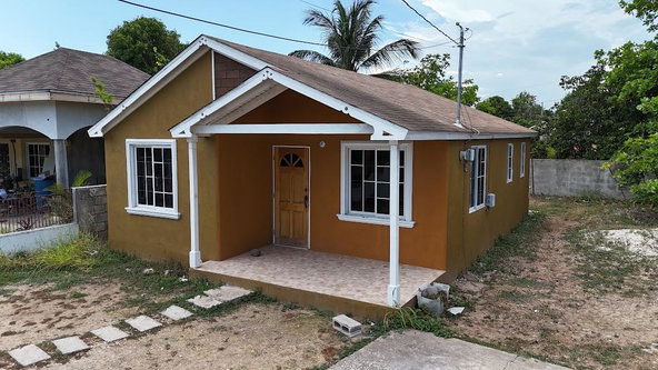 Ninth image of 323- Royal Palm Drive in Spanish Town, St. Catherine, Jamaica - property is For Sale