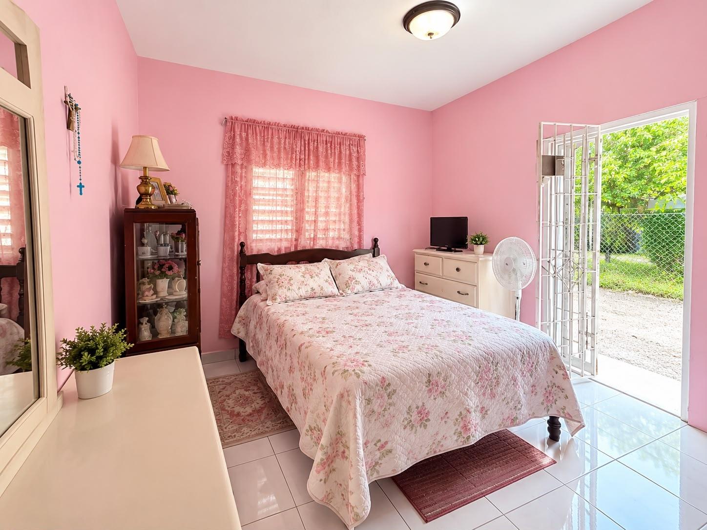 Eleventh image of Ebony Vale Spanish Town in Spanish Town, St. Catherine, Jamaica - property is For Sale