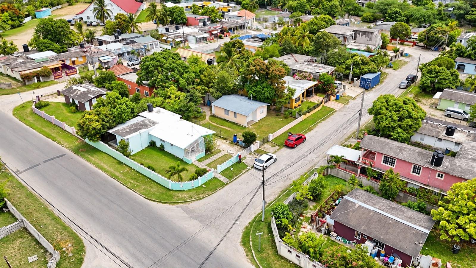 Second image of Ebony Vale Spanish Town in Spanish Town, St. Catherine, Jamaica - property is For Sale