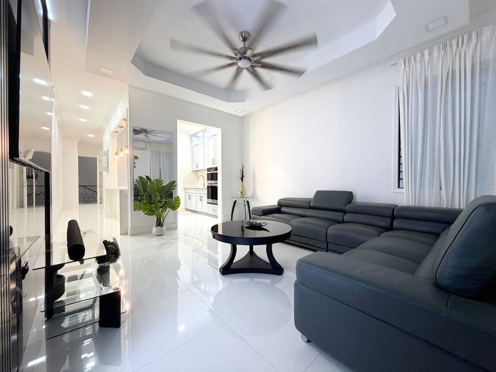 Third image of 2c-21 Paddington Terrace in Kingston 6, St. Andrew, Jamaica - property is For Rent