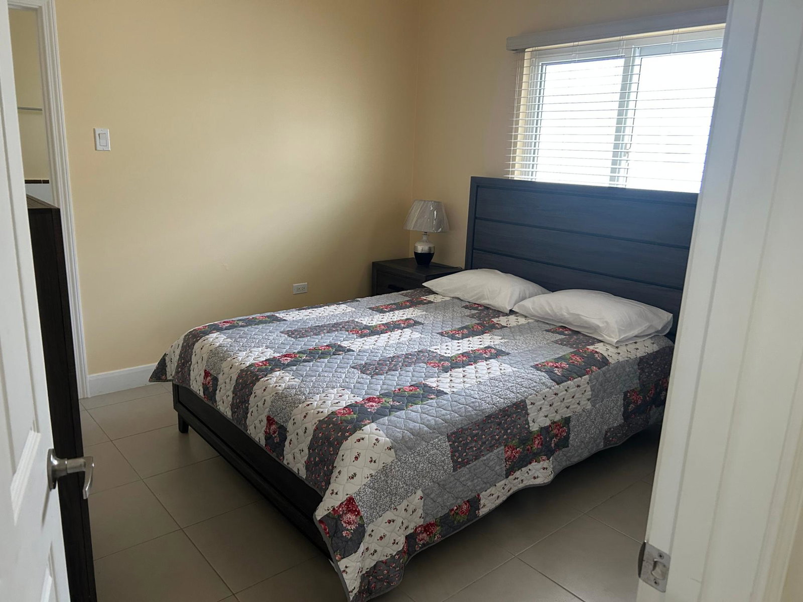 Sixth image of 2 Oceanpointe, Phase 4 in SHEFFIELD, Westmoreland, Jamaica - property is For Rent