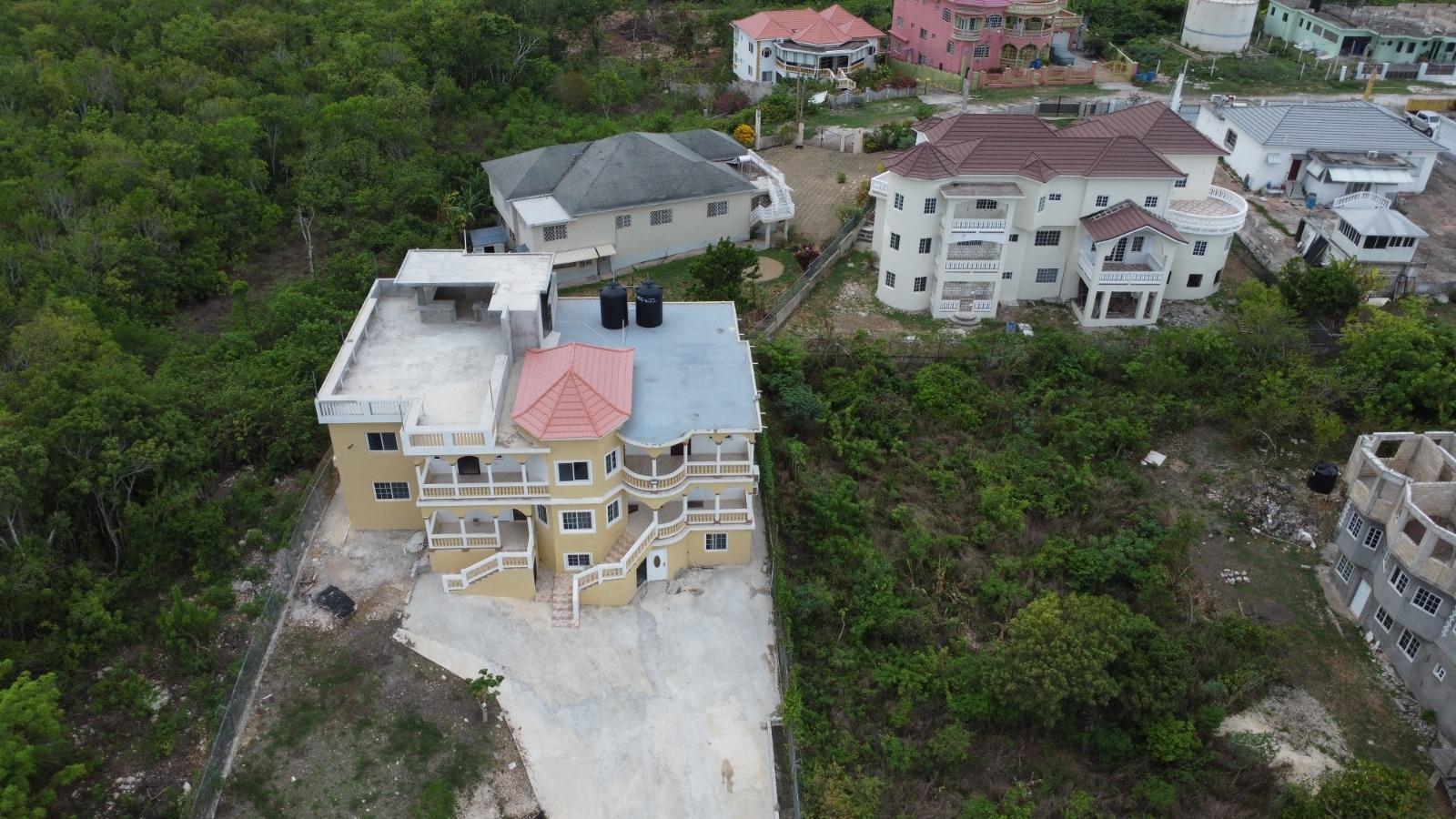 Second image of 38 Retreat Heights in RETREAT HEIGHTS, Trelawny, Jamaica - property is For Rent