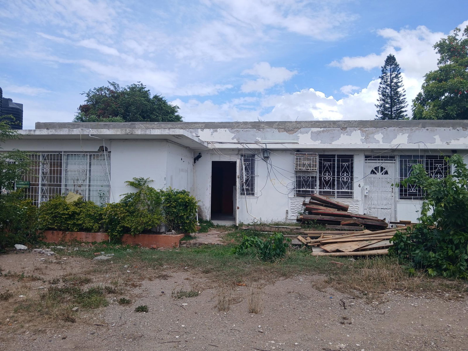Second image of 3a Haughton Ave in Kingston 10, St. Andrew, Jamaica - property is For Rent