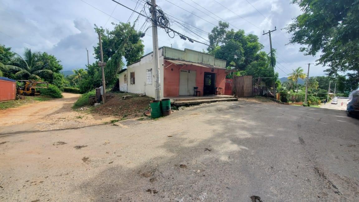 Second image of Commodore, Linstead in Linstead, St. Catherine, Jamaica - property is For Sale